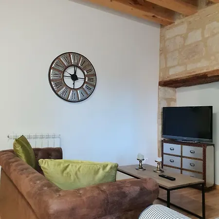 Centro Historico Universidad La Ranita Salmantina * Salamanka